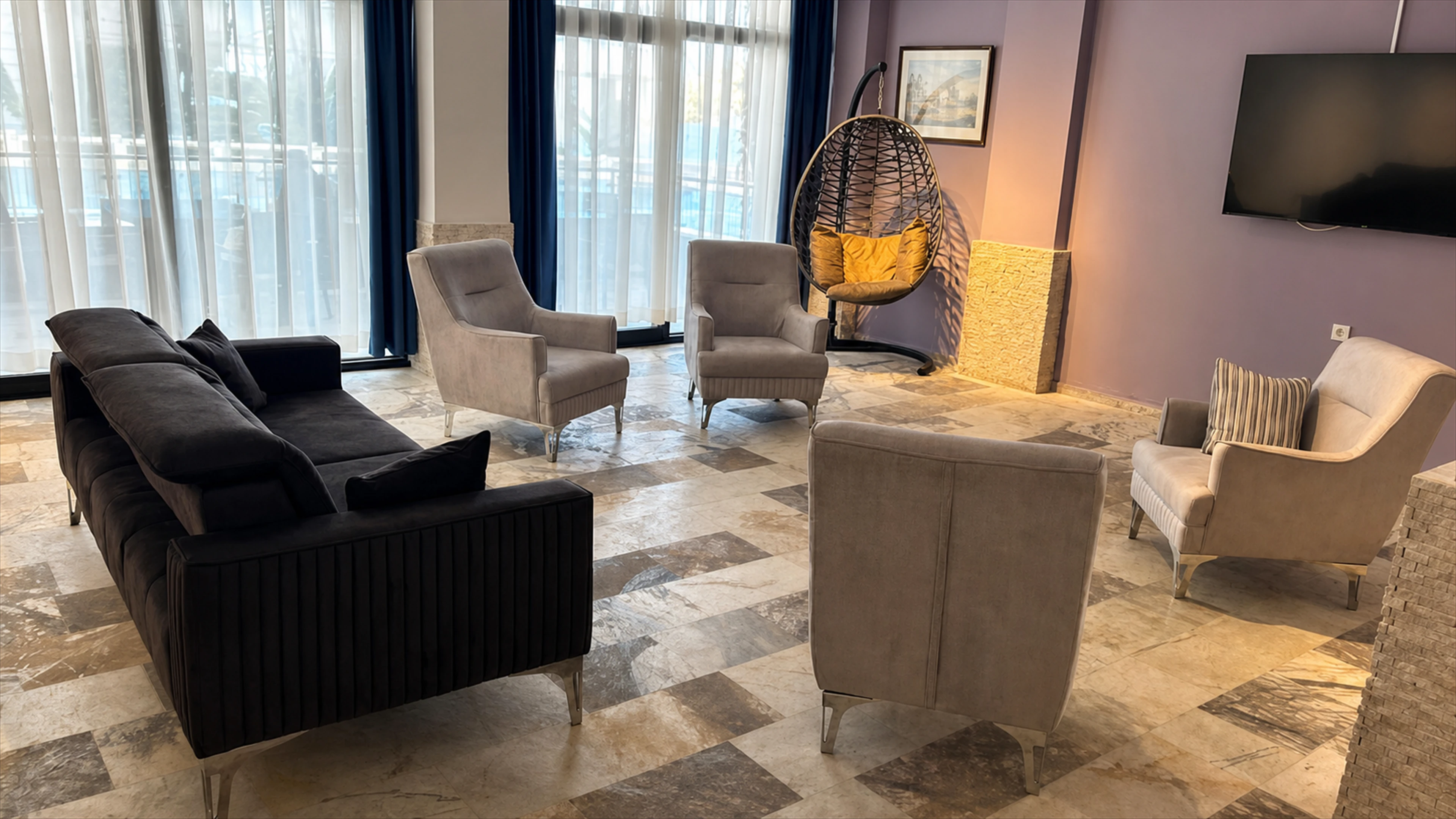 Vivelle Beach Hotel lobi