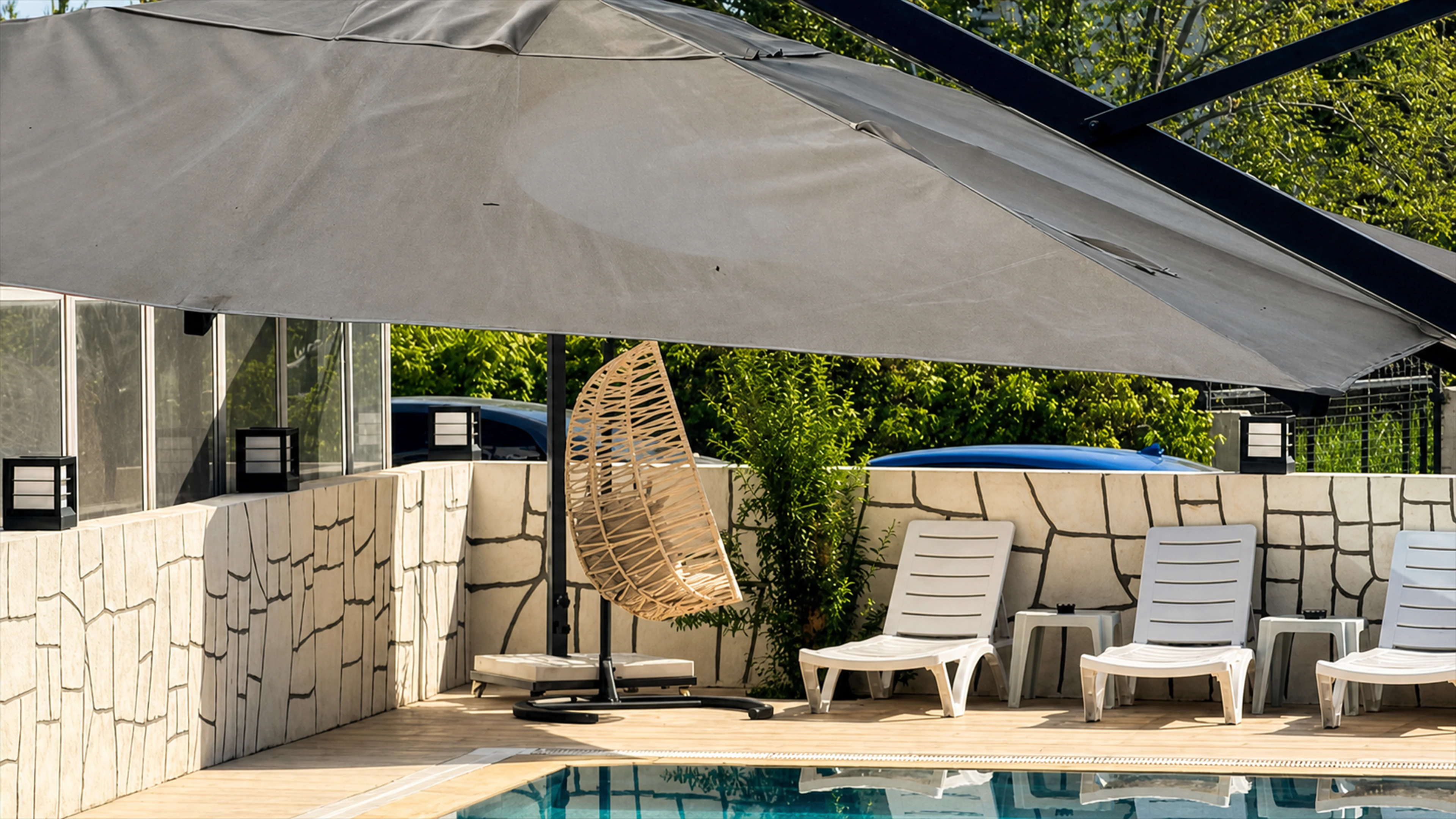 Vivelle Beach Hotel teras